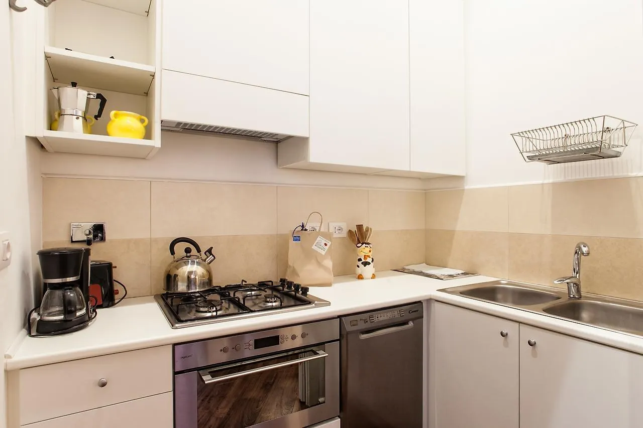 Apartment Vicolo Torretta - Fromhometorome Italy